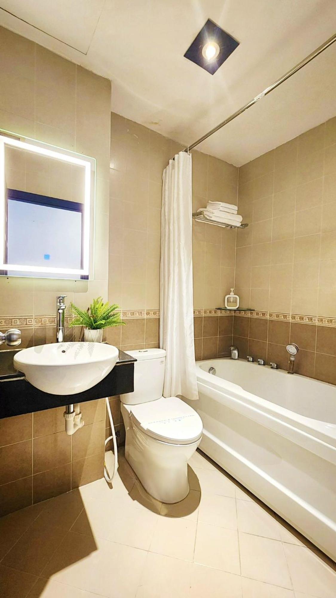 Rosa May Hotel Ho Chi Minh City Exterior photo